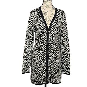 Isaac Mizrahi Black and White Geometric V-Neck Button Cardigan M